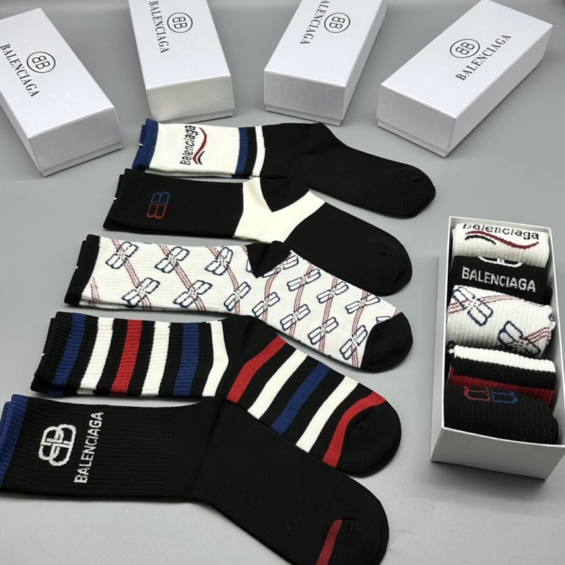 Elegant Balenciaga Socks 274384