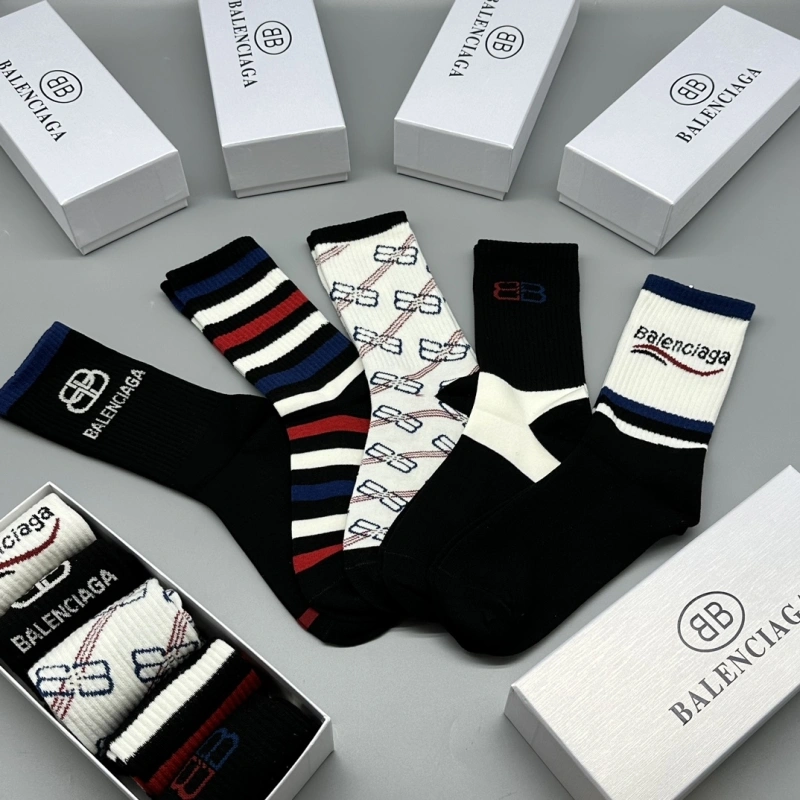 Elegant Balenciaga Socks 274384