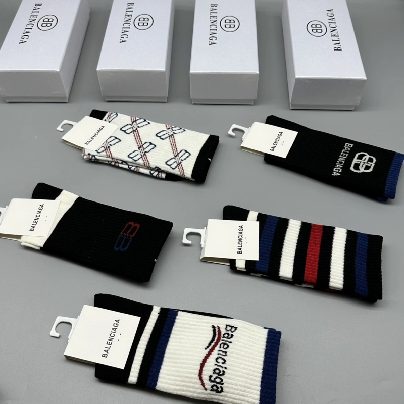 Elegant Balenciaga Socks 274384