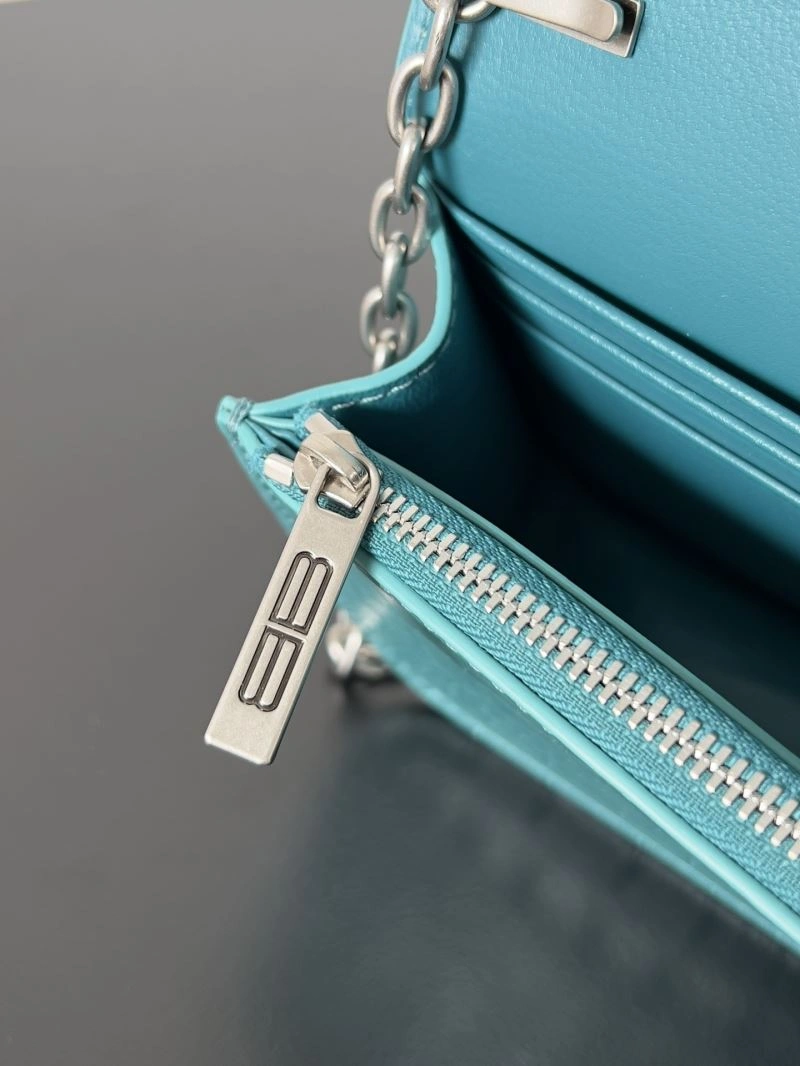 Balenciaga Spring 2022 Gossip Crossbody Bag - Luxury Leather Design Affordable 78621