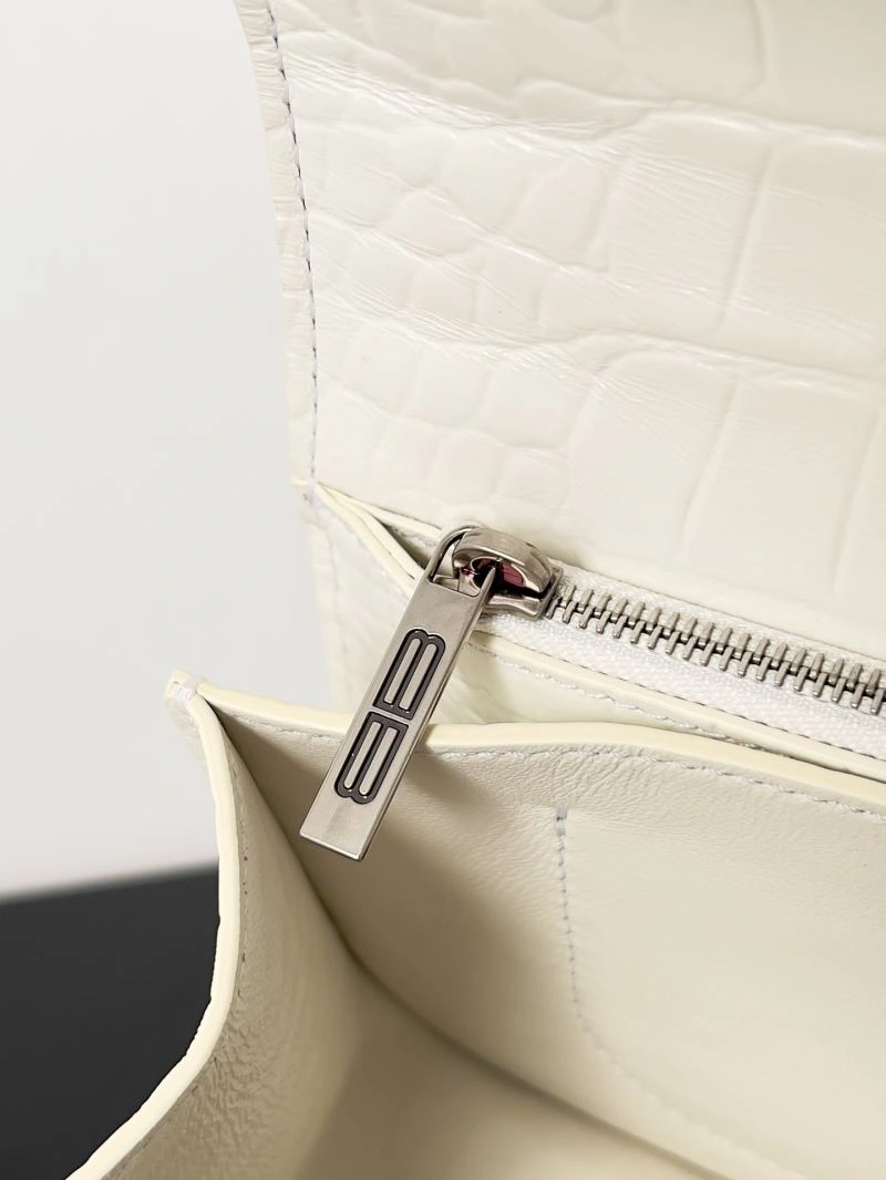 Balenciaga Spring 2022 Gossip Crossbody Bag in Embossed Leather Original 78602
