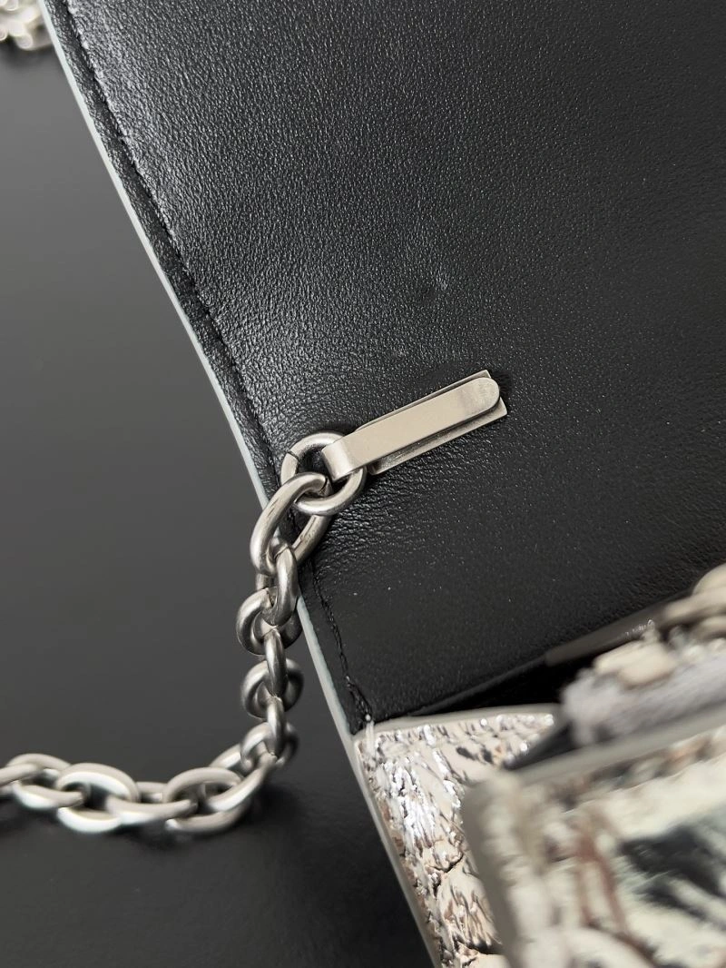 GoodFit Balenciaga Spring 2022 Gossip Crossbody Bag with Double B Logo 78620