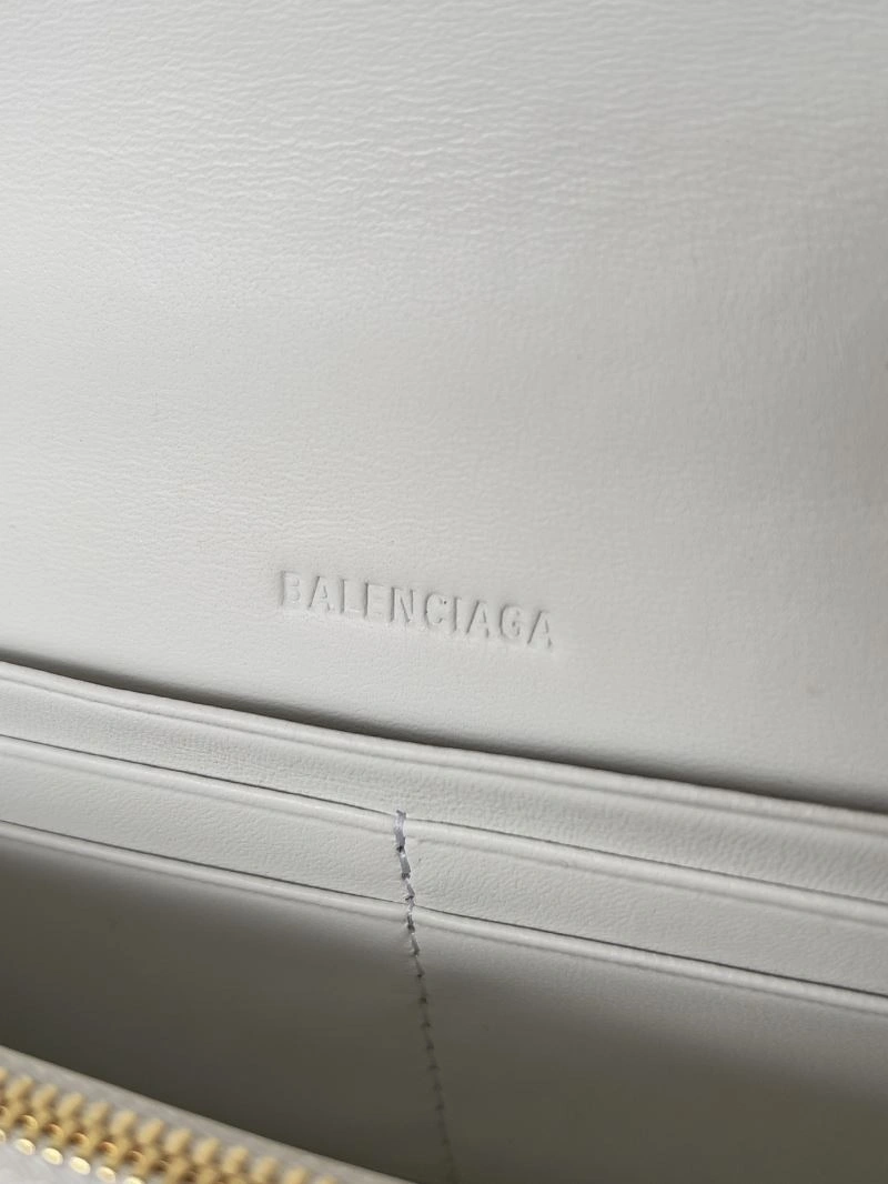 Supportive Balenciaga Spring 2022 Gossip Crossbody Bag with Double B Logo 78616