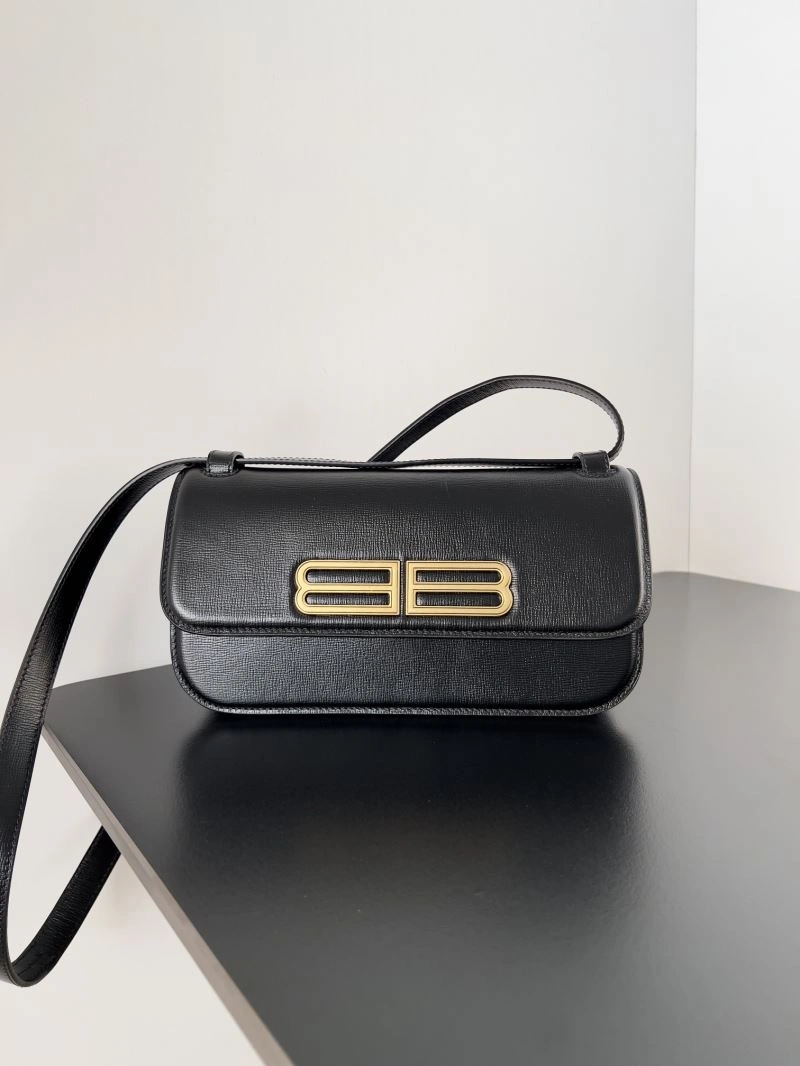 Balenciaga Spring 2022 Gossip Crossbody Bag with Double B Logo WellDesigned 78613