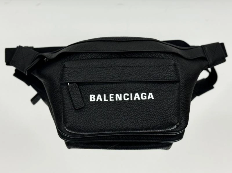 Balenciaga  All-Leather Waist Bag for Ultimate Body Proportion Functional 66953