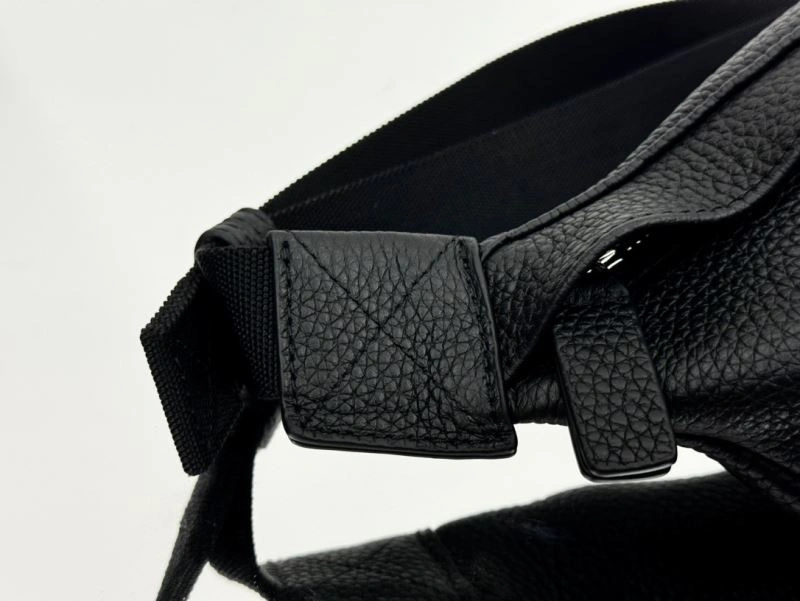 Balenciaga  All-Leather Waist Bag for Ultimate Body Proportion Functional 66953