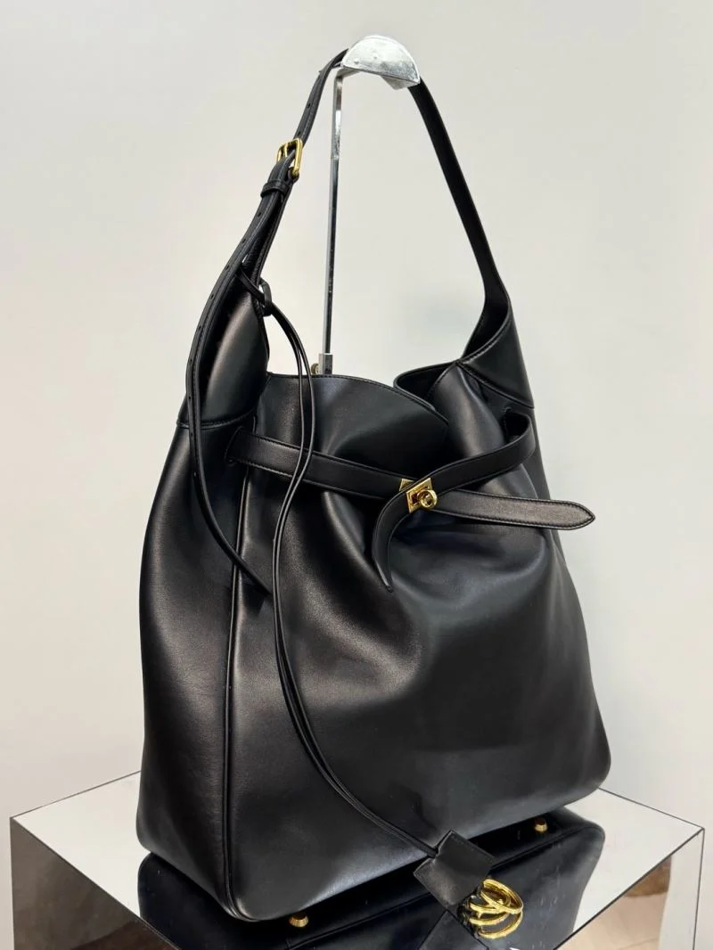 MultiPurpose Balenciaga  Large Bucket Bag - Authentic Photos Collection 38251