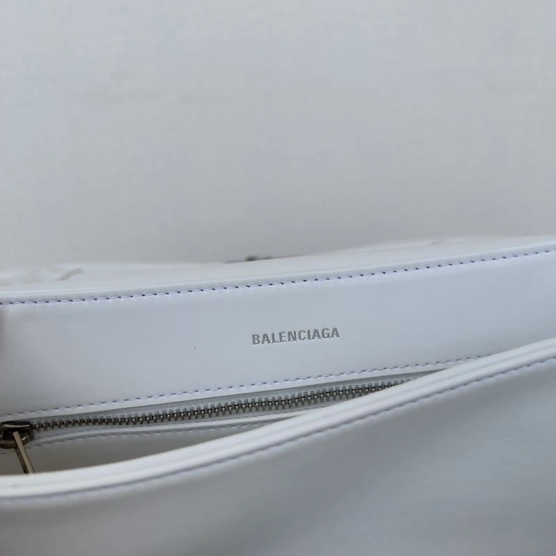 Trendsetting Balenciaga Summer 22 Triplet S Bag - Vintage Red Carpet Style 78611