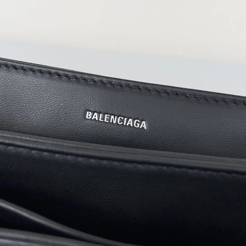Balenciaga Summer 22 Triplet S Handbag - Red Carpet Unisex 78598