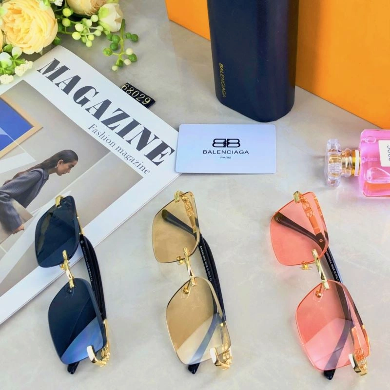 Unisex Balenciaga Sunglasses 277009