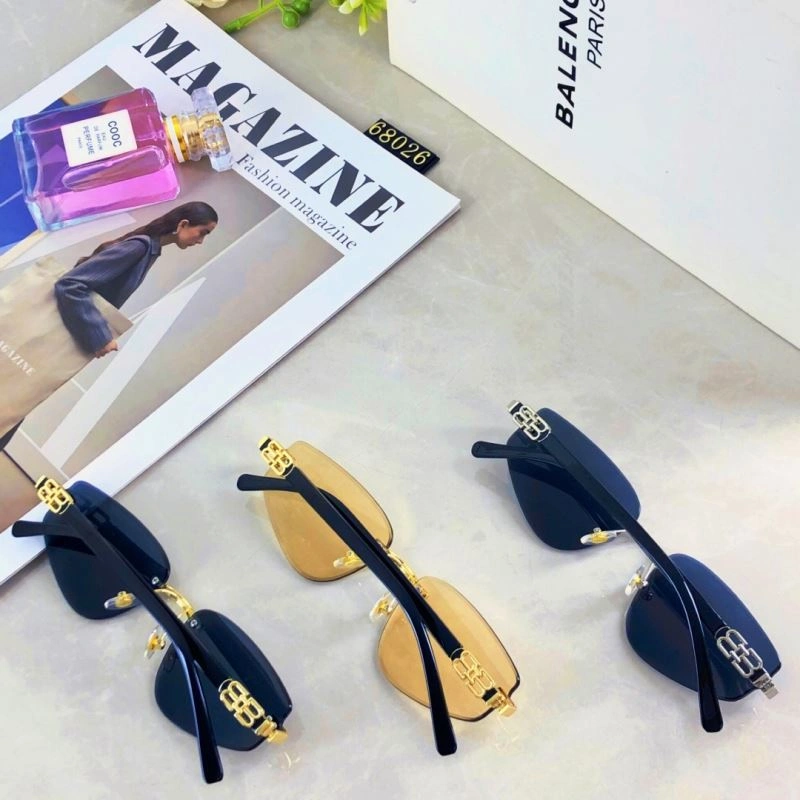 Balenciaga Sunglasses Reliable 277024