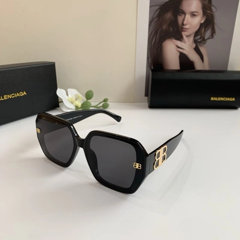 QuickDry Balenciaga Sunglasses 277003