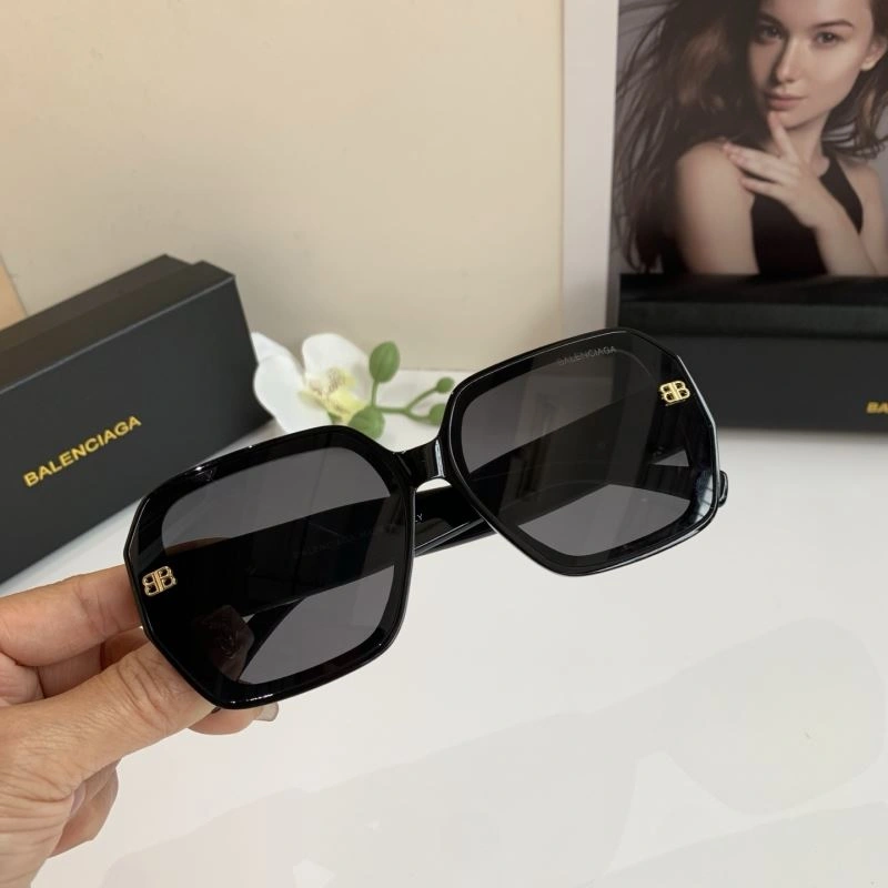 QuickDry Balenciaga Sunglasses 277003