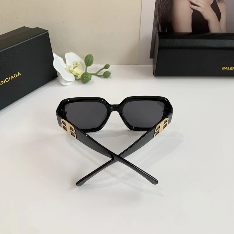 QuickDry Balenciaga Sunglasses 277003