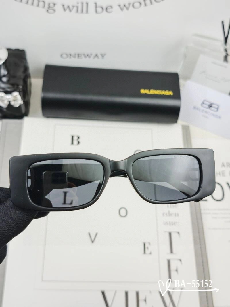 Balenciaga Sunglasses Trendsetting 277002