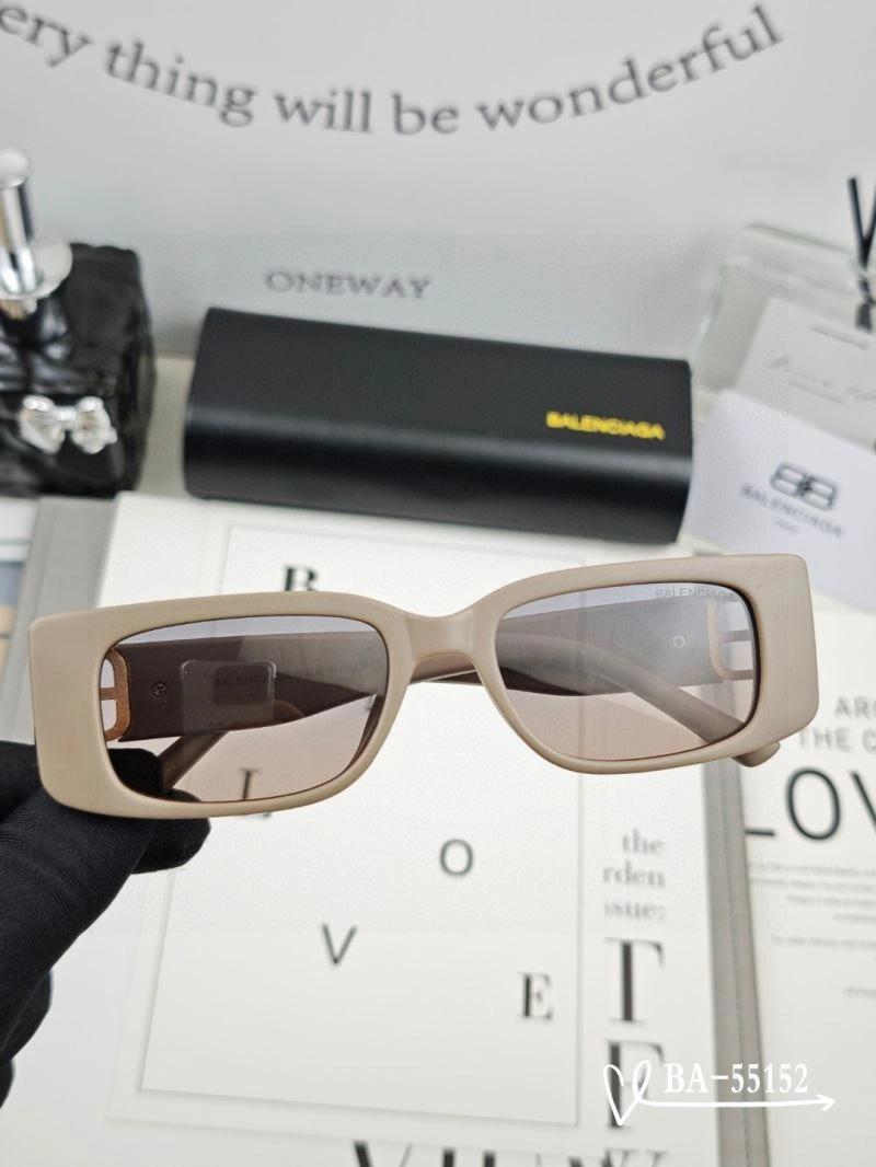 Balenciaga Sunglasses Trendsetting 277002
