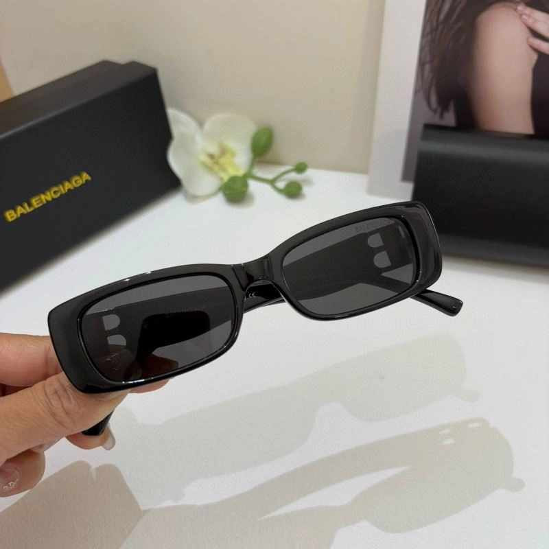 Balenciaga Sunglasses MoistureWicking 276999