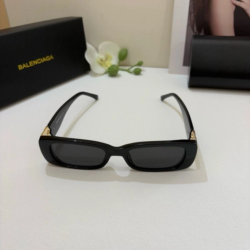 Balenciaga Sunglasses MoistureWicking 276999