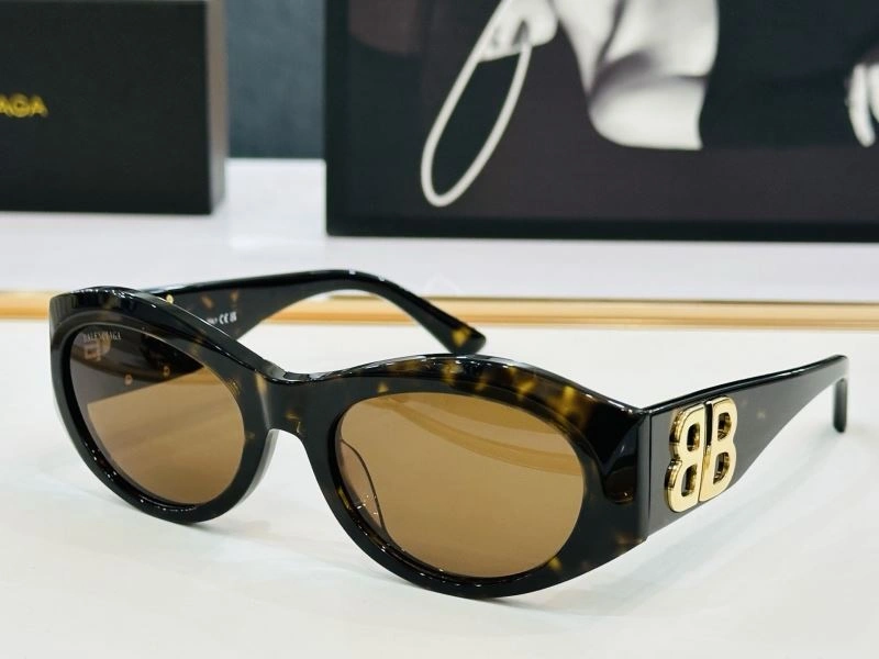 Chic Balenciaga Sunglasses 276998