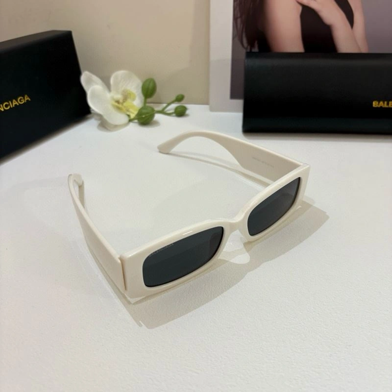 Balenciaga Sunglasses Thermal 276990