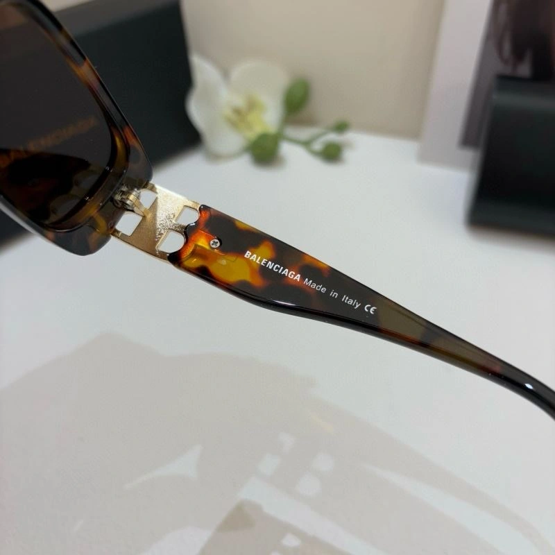 Balenciaga Sunglasses EyeCatching 276986