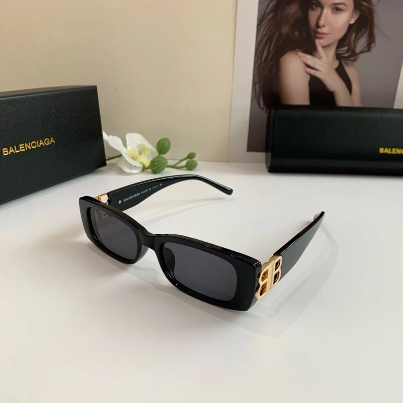 Balenciaga Sunglasses Unisex 276971