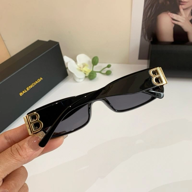 Balenciaga Sunglasses Unisex 276971