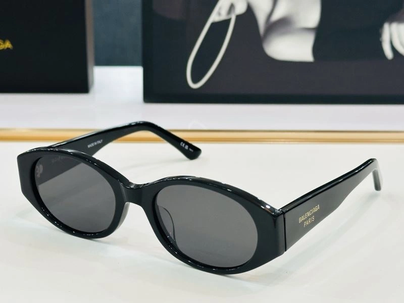 Youthful Balenciaga Sunglasses 277012