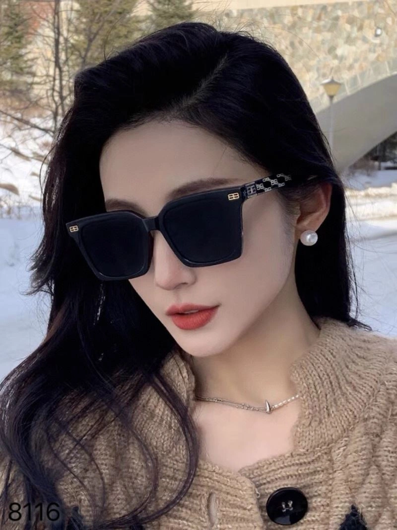 Resilient Balenciaga Sunglasses 277008