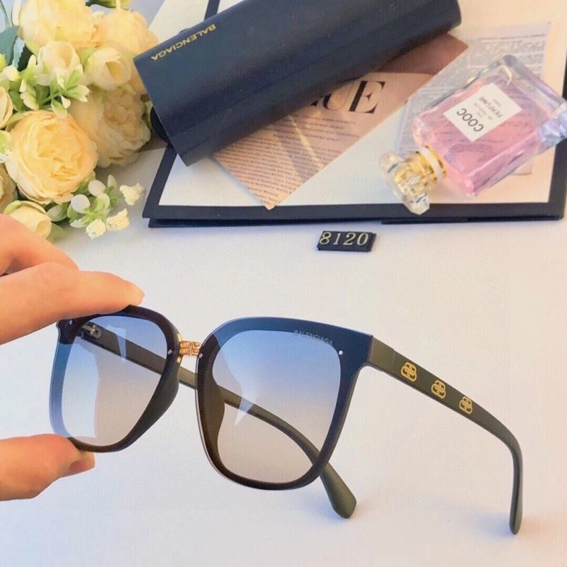 Balenciaga Sunglasses Trendy 277028