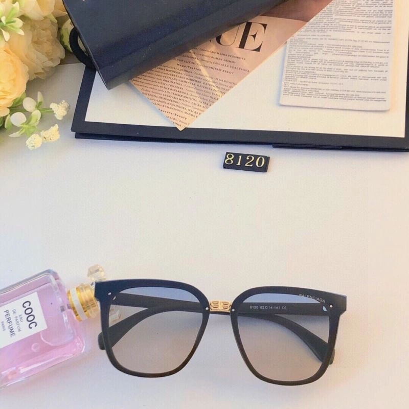 Balenciaga Sunglasses Trendy 277028