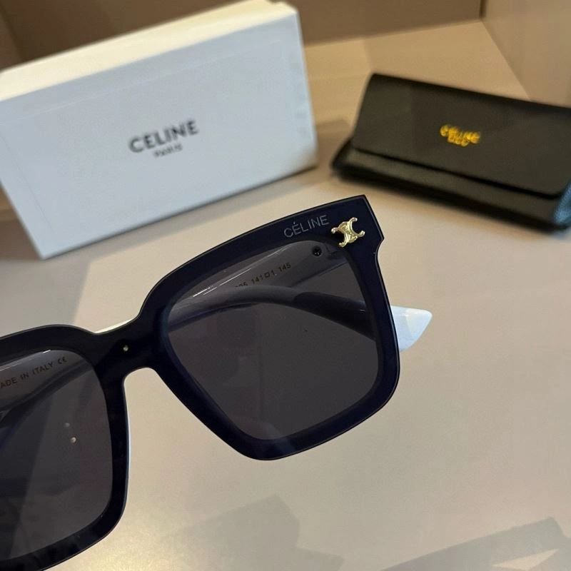 Balenciaga Sunglasses Fashionable 277017