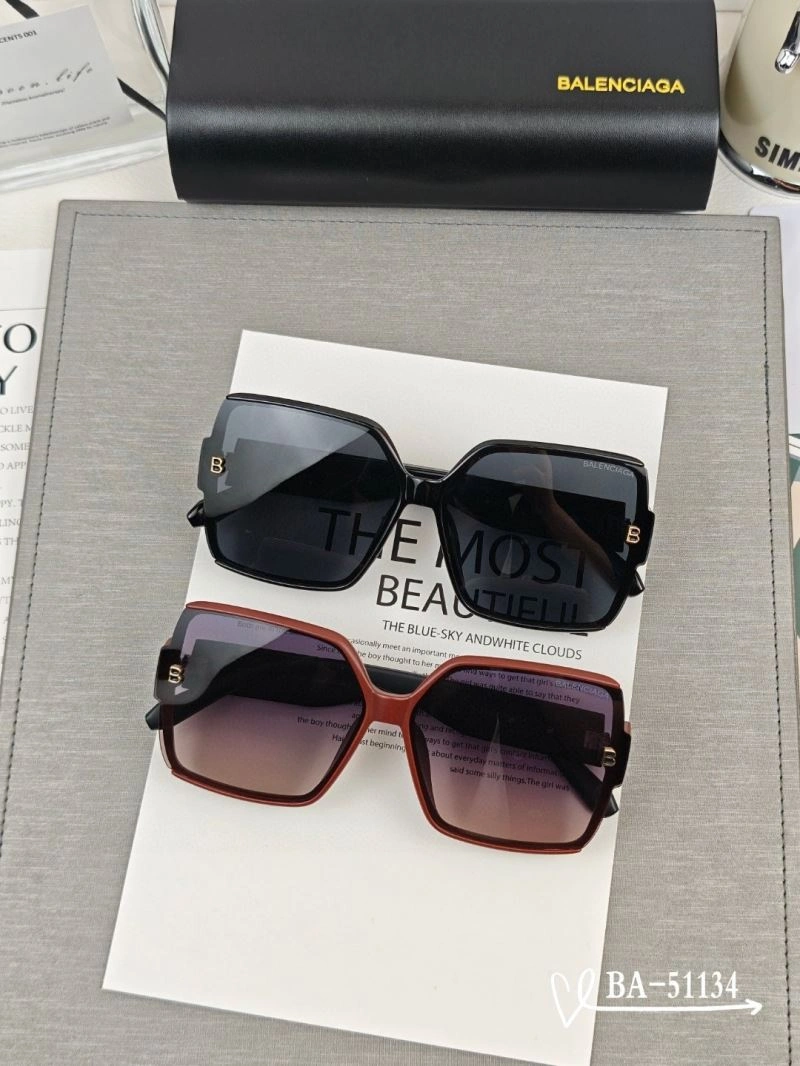 Balenciaga Sunglasses Lightweight 277025