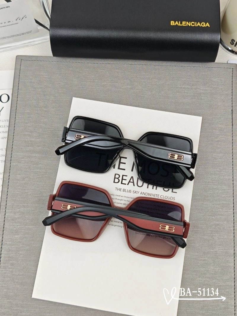 Balenciaga Sunglasses Lightweight 277025