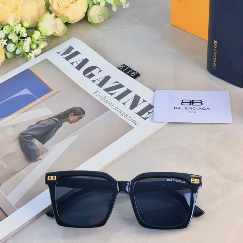 Balenciaga Sunglasses SmoothTexture 277016
