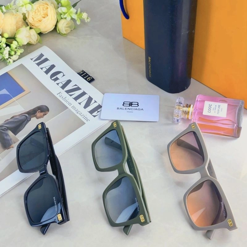 Balenciaga Sunglasses SmoothTexture 277016