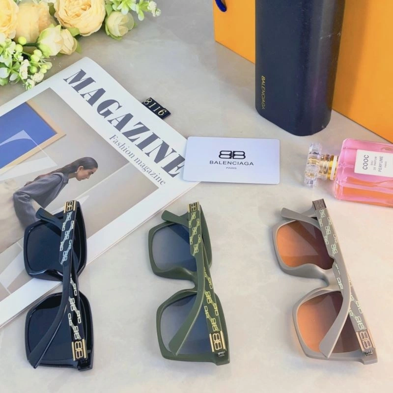 Balenciaga Sunglasses SmoothTexture 277016