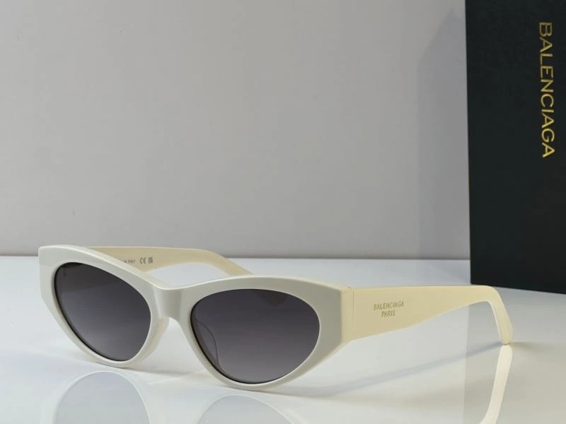 WellDesigned Balenciaga Sunglasses 277029