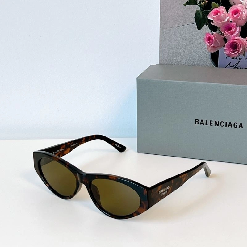 Balenciaga Sunglasses Fashionable 277006