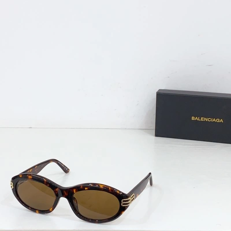 Balenciaga Sunglasses Casual 277026
