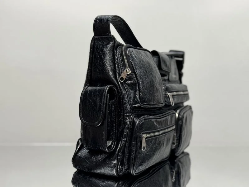 Balenciaga Superbusy Crossbody Messenger Bag - RelaxedFit 38244