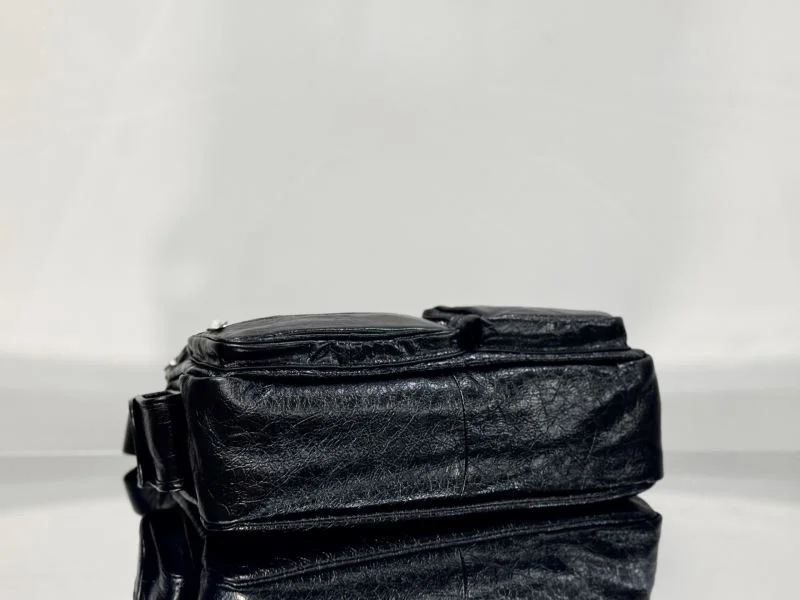 Balenciaga Superbusy Crossbody Messenger Bag - RelaxedFit 38244