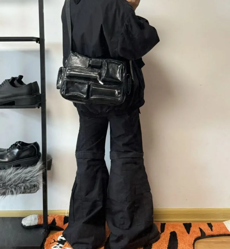 Balenciaga Superbusy Crossbody Messenger Bag - RelaxedFit 38244