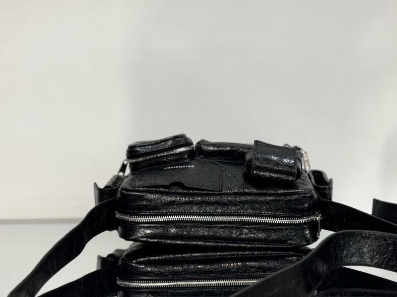Stretchable Balenciaga Superbusy Vintage Camera Bag - Spring Summer 38246