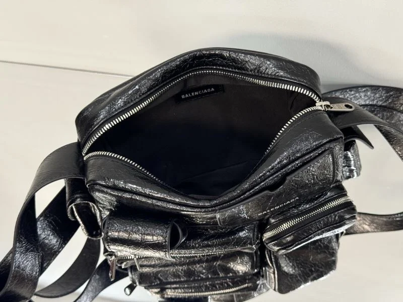 Stretchable Balenciaga Superbusy Vintage Camera Bag - Spring Summer 38246