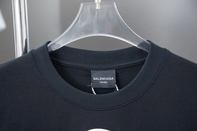 Balenciaga T-Shirts FashionForward 98573