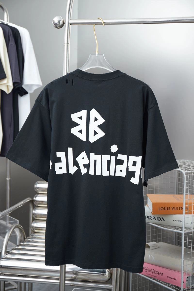 Contemporary Balenciaga T-Shirts 98570