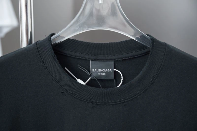 Contemporary Balenciaga T-Shirts 98570