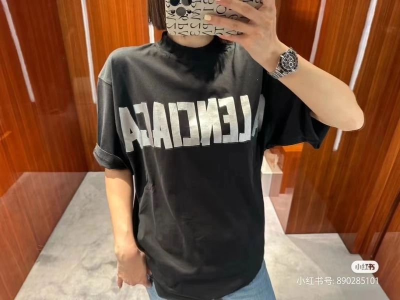 Contemporary Balenciaga T-Shirts 98570