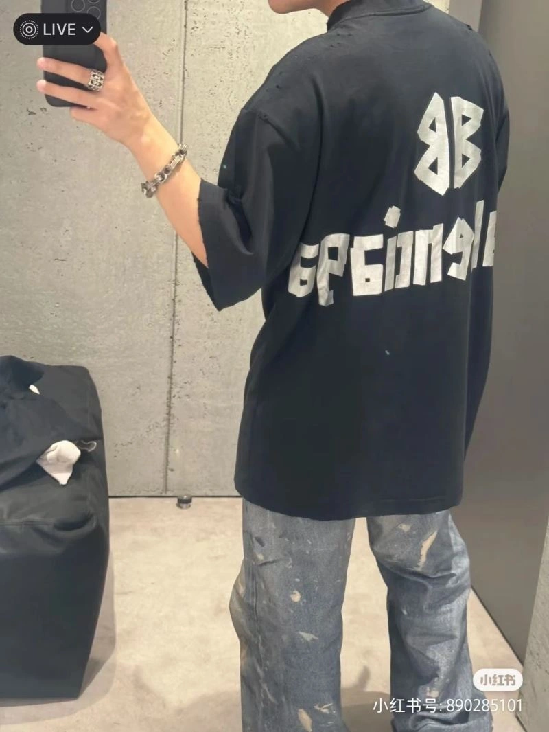 Contemporary Balenciaga T-Shirts 98570